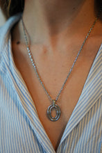 Charger l&#39;image dans la galerie, Collier YSEULT argenté
